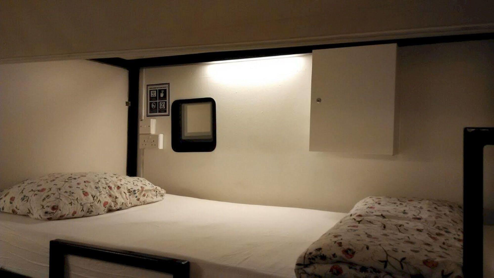 Plush Pods Hostel Singapore Exterior photo